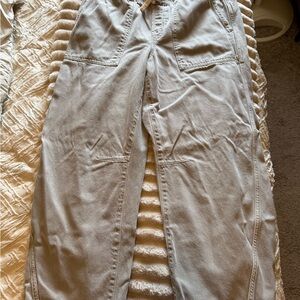 Mid Rise Soft Pull-On Barrel Jeans